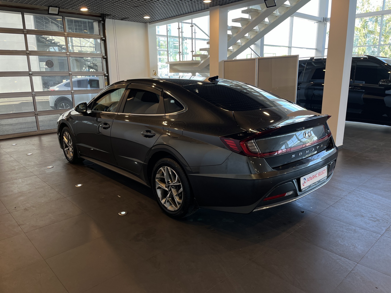 HYUNDAI SONATA