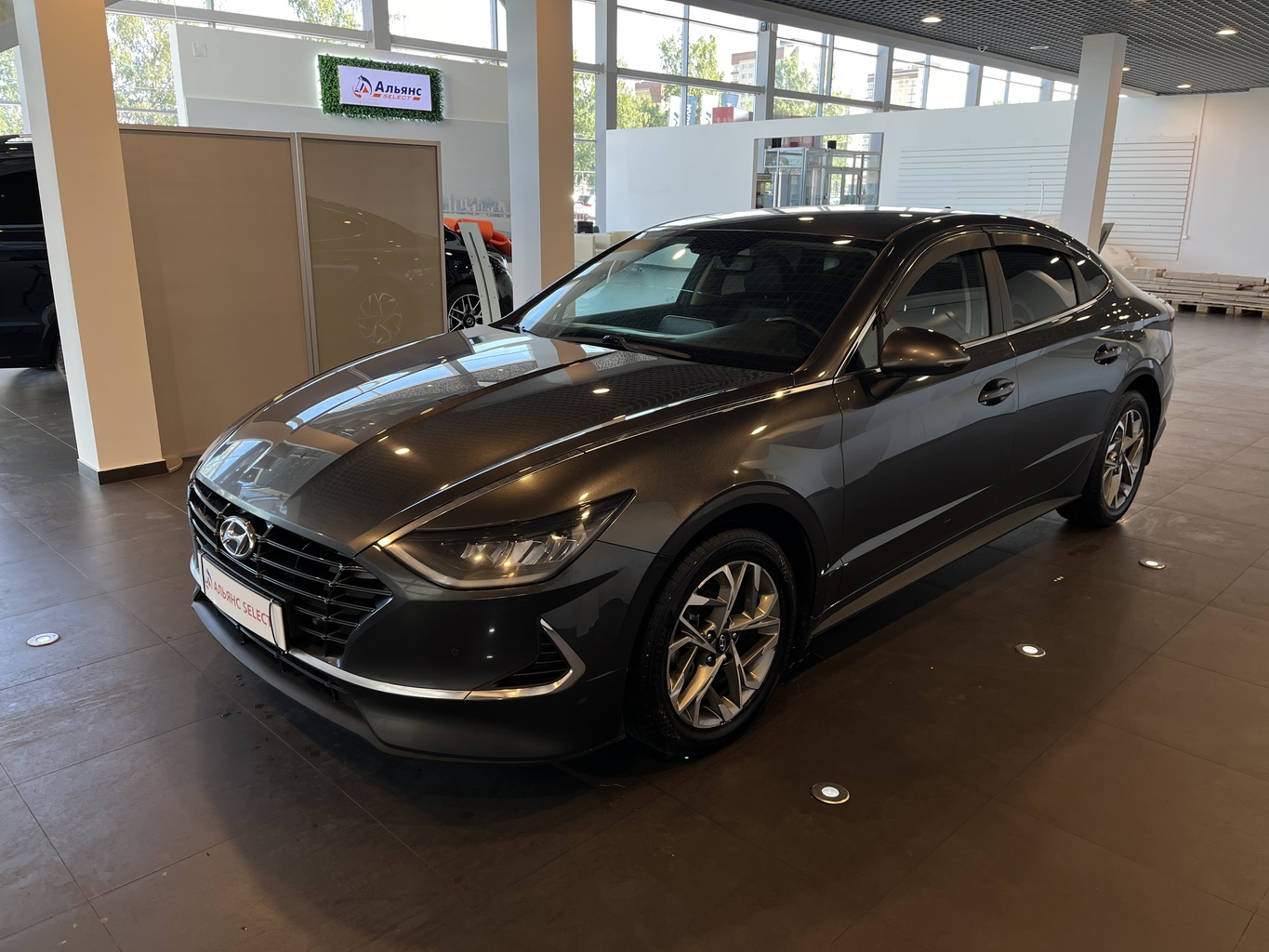 HYUNDAI SONATA