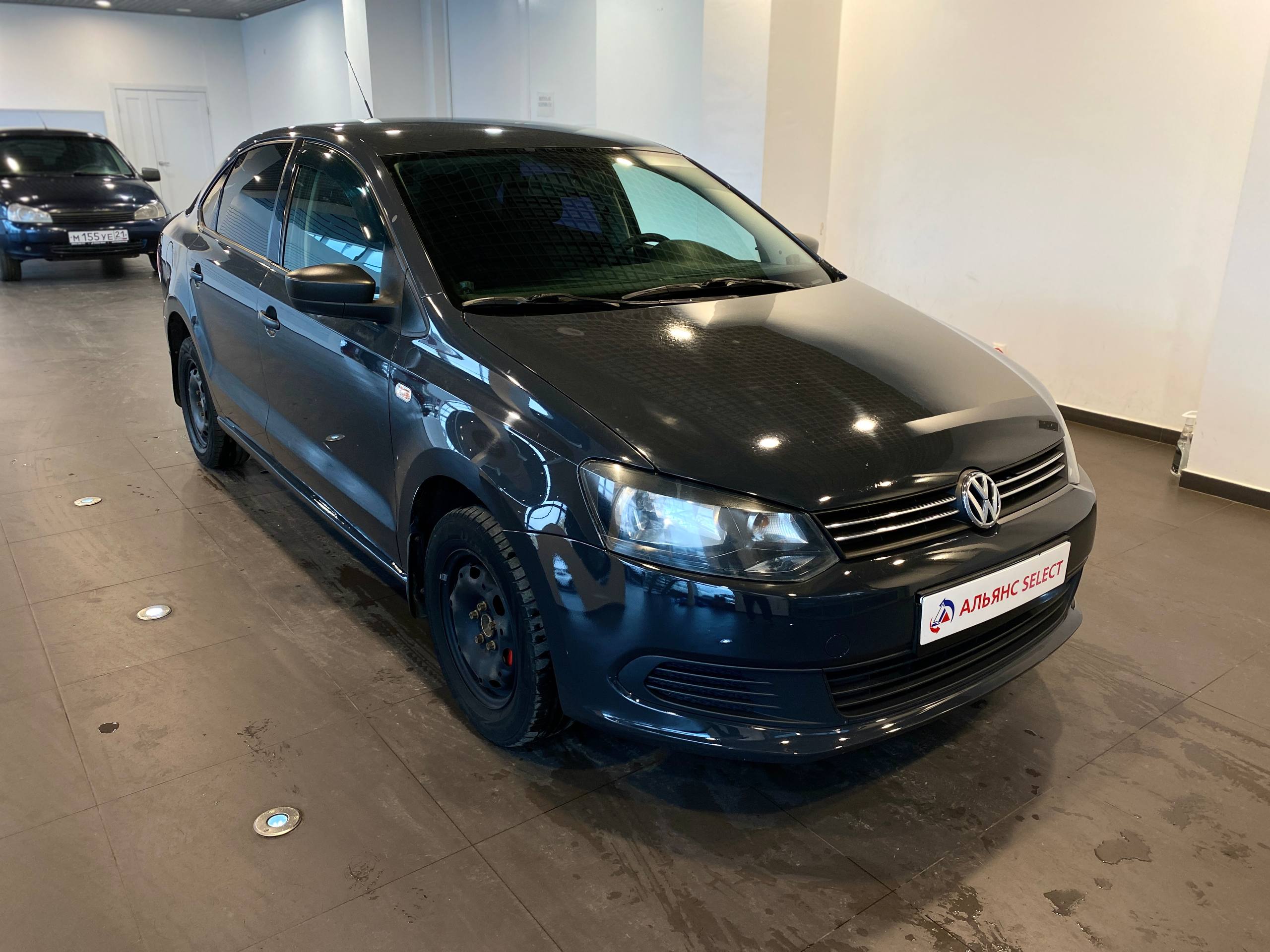 VOLKSWAGEN POLO
