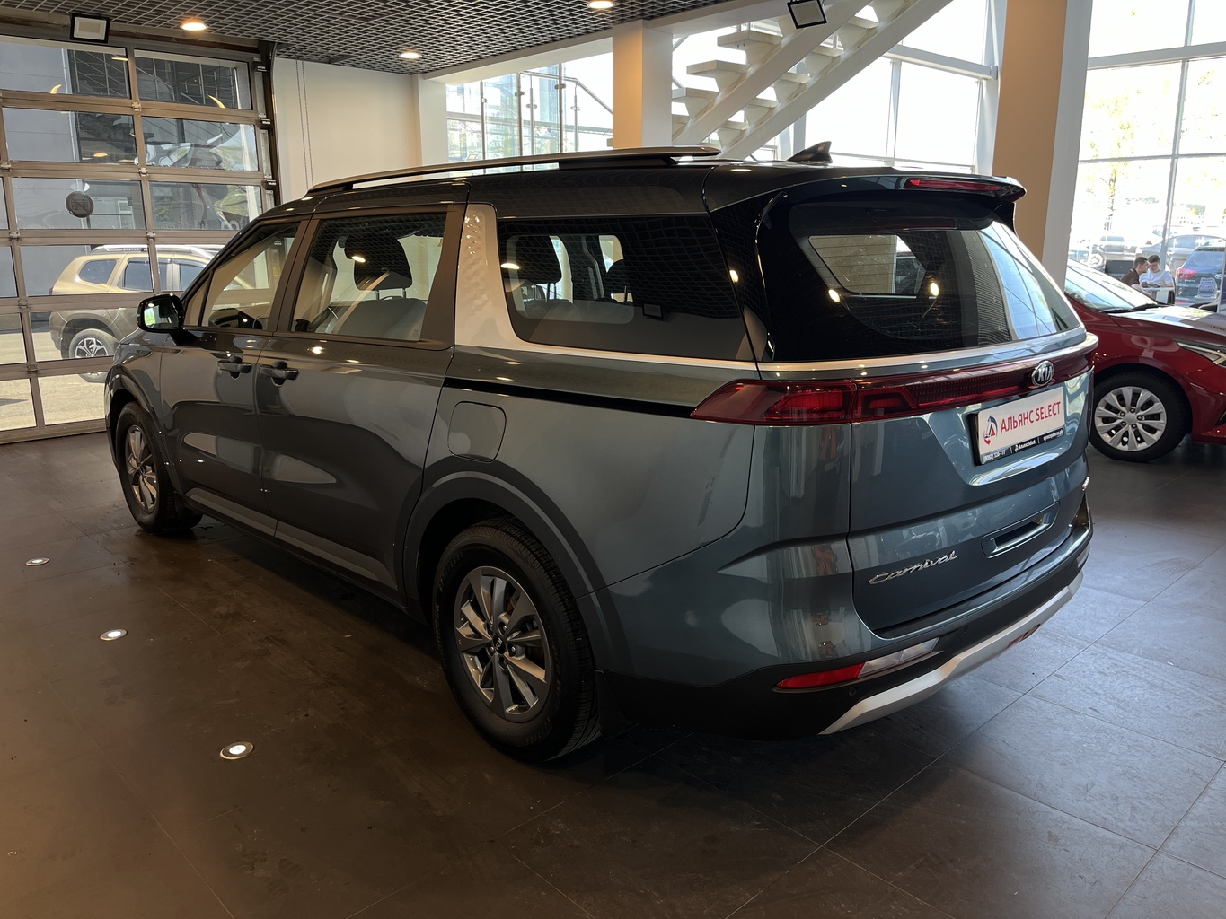 KIA CARNIVAL