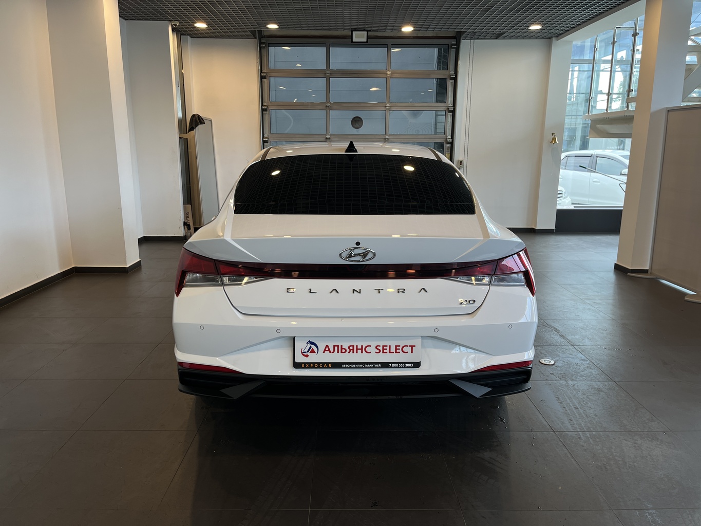 HYUNDAI ELANTRA
