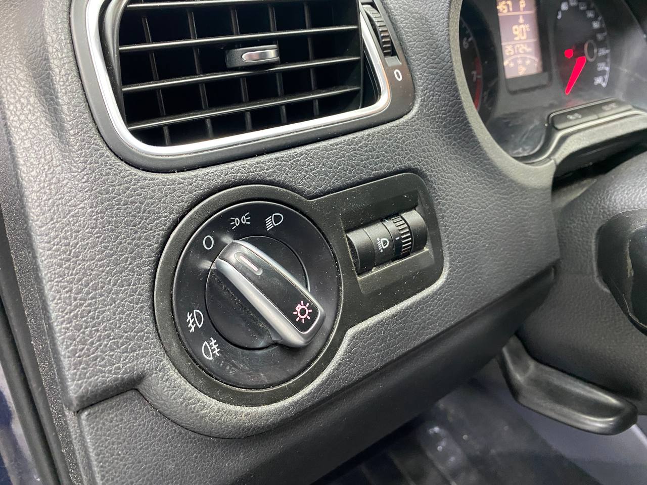 VOLKSWAGEN ФОЛЬКСВАГЕН