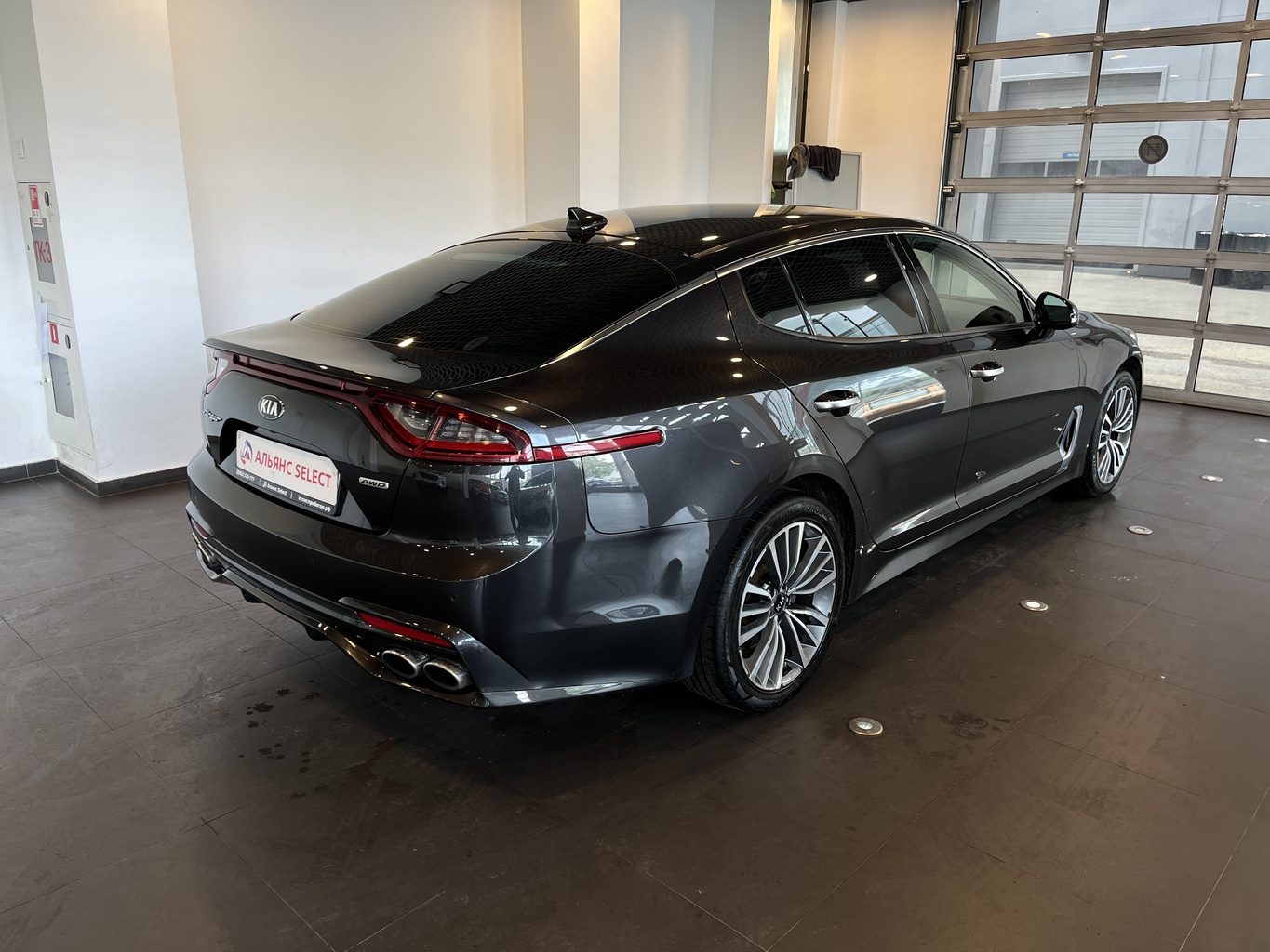 KIA STINGER