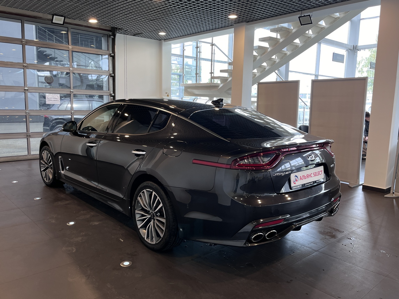 KIA STINGER