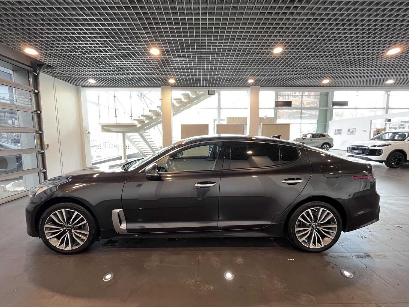 KIA STINGER