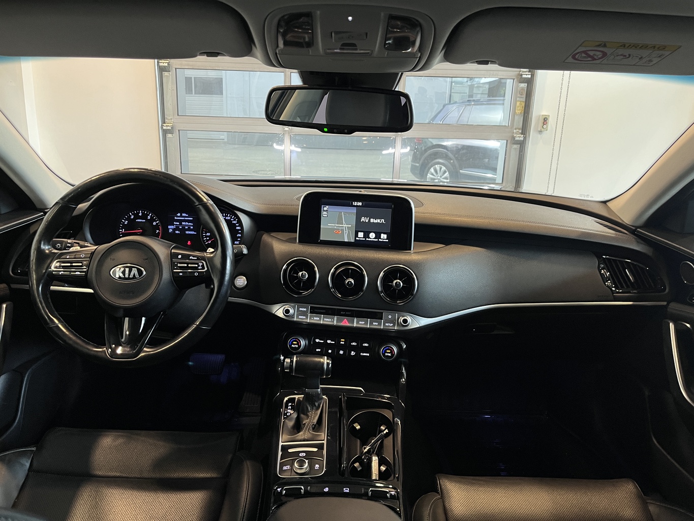 KIA STINGER