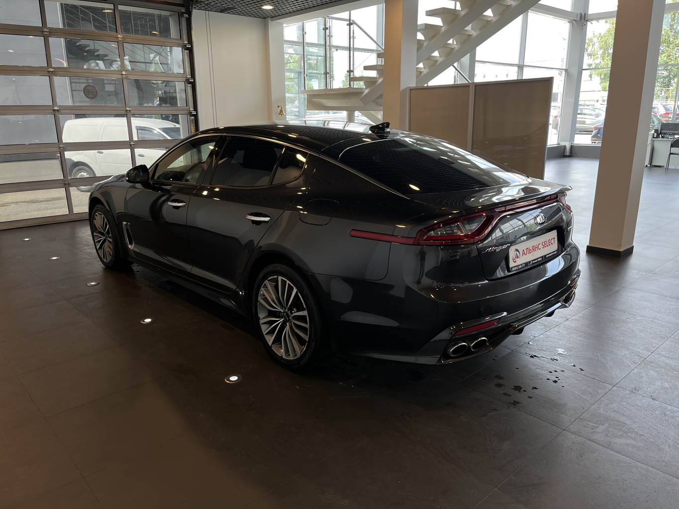 KIA STINGER