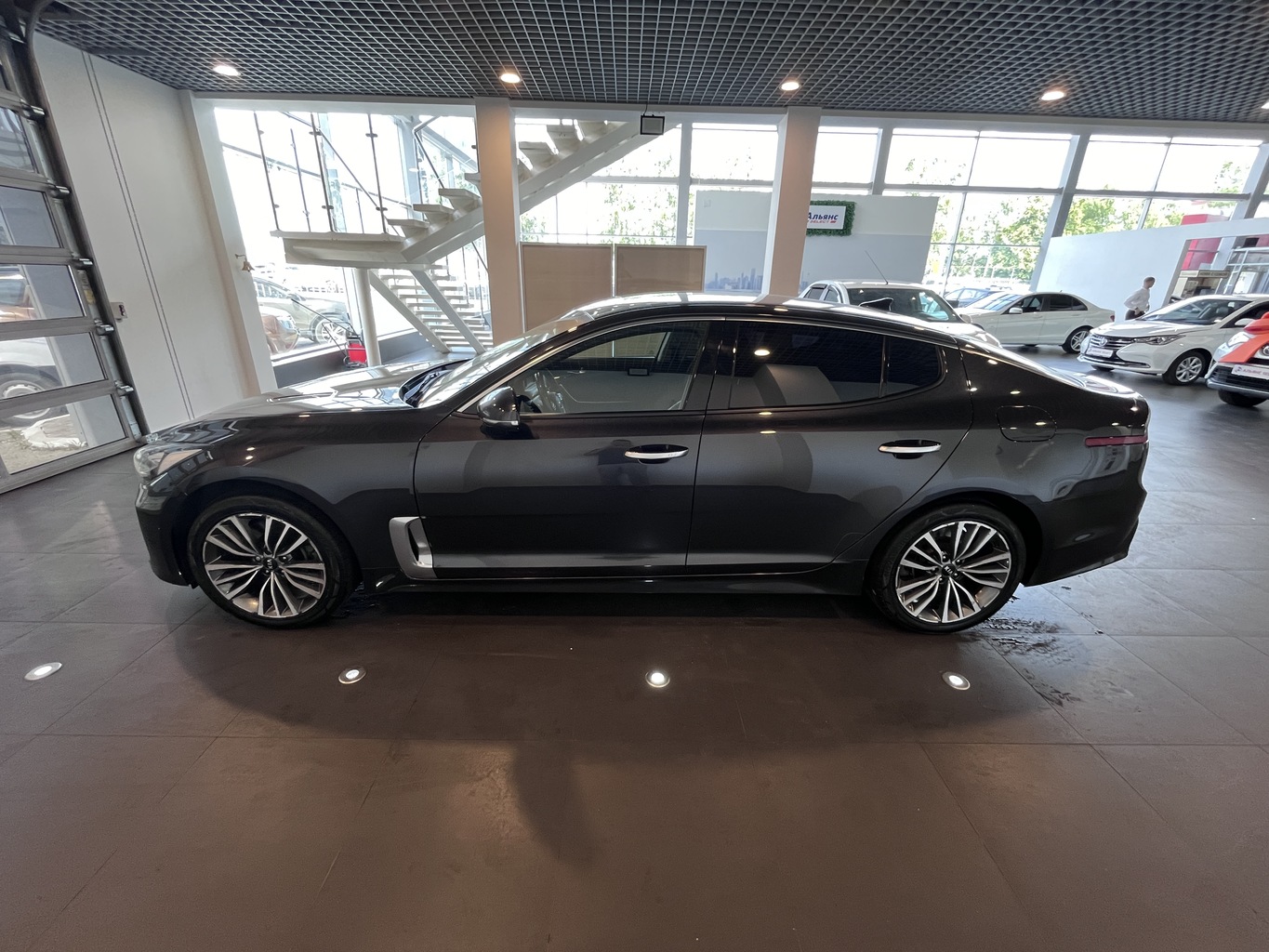 KIA STINGER