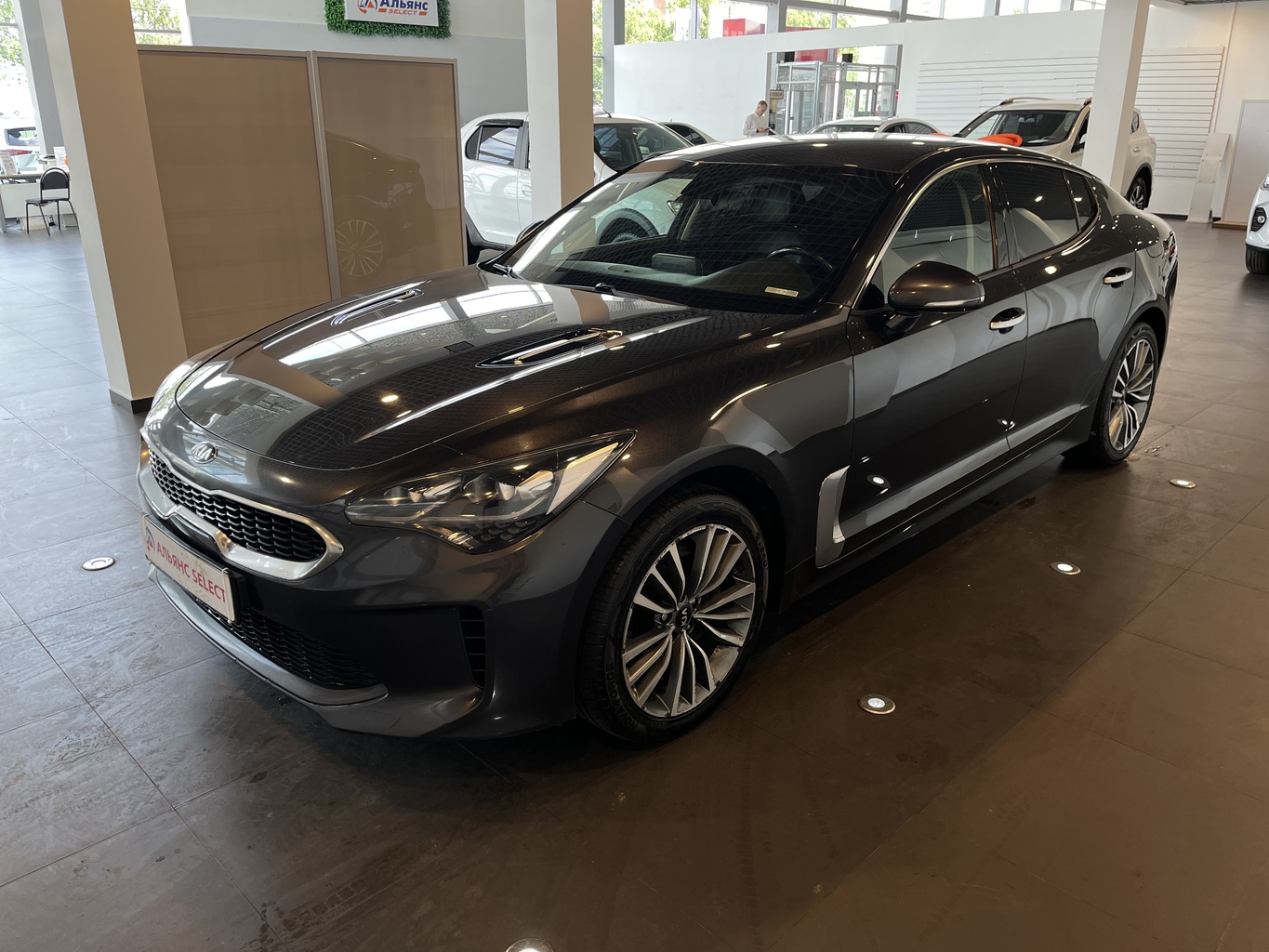 KIA STINGER
