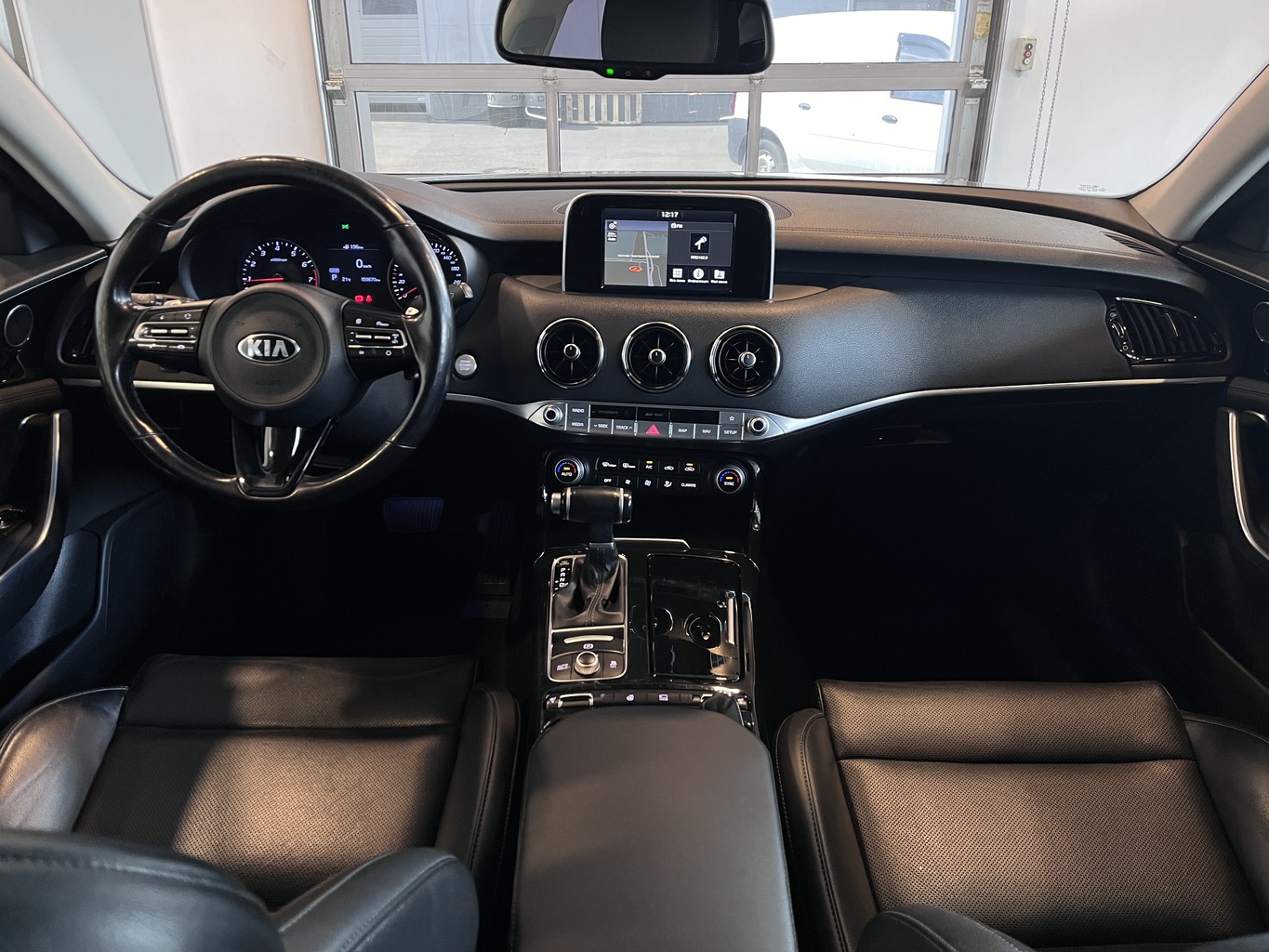 KIA STINGER