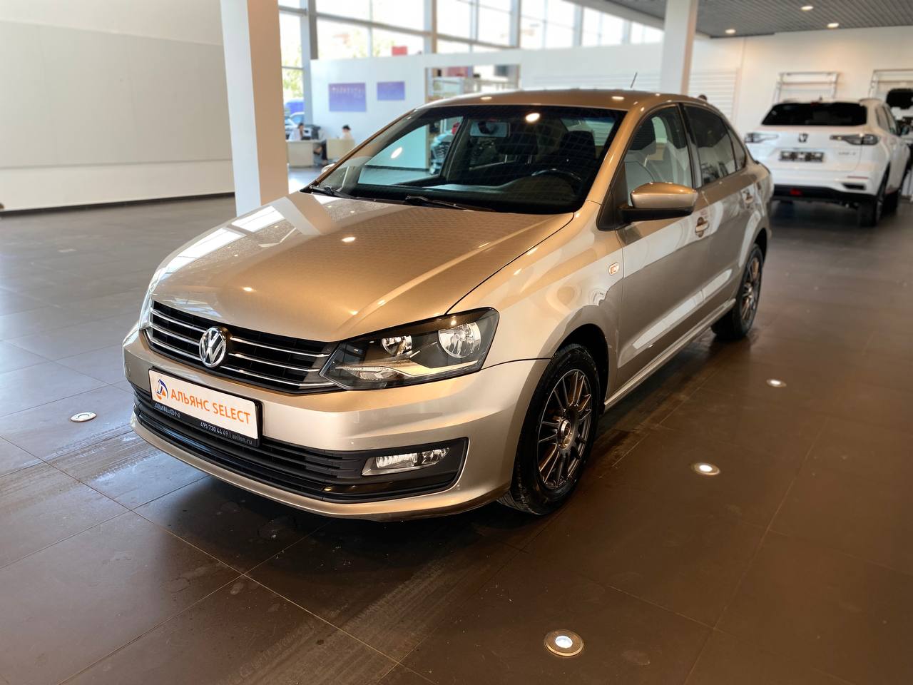 VOLKSWAGEN POLO