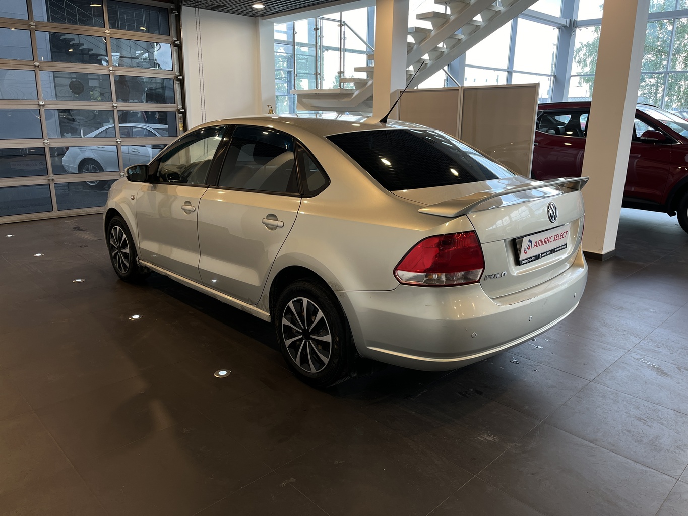 VOLKSWAGEN POLO