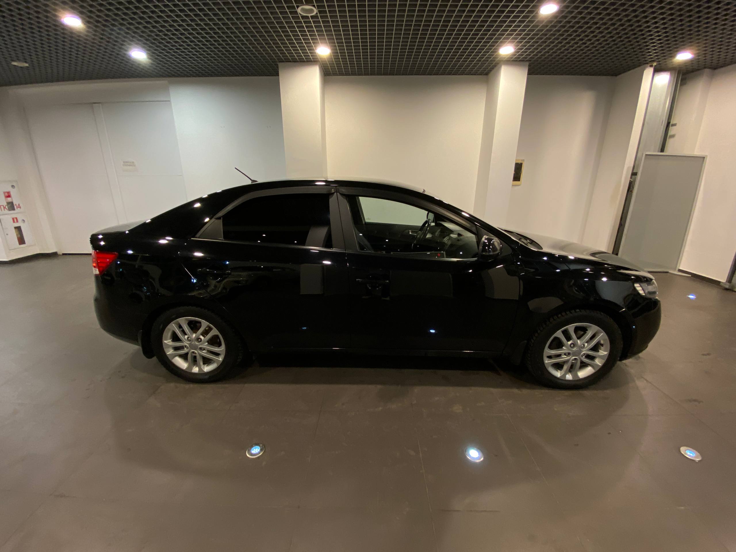 KIA CERATO