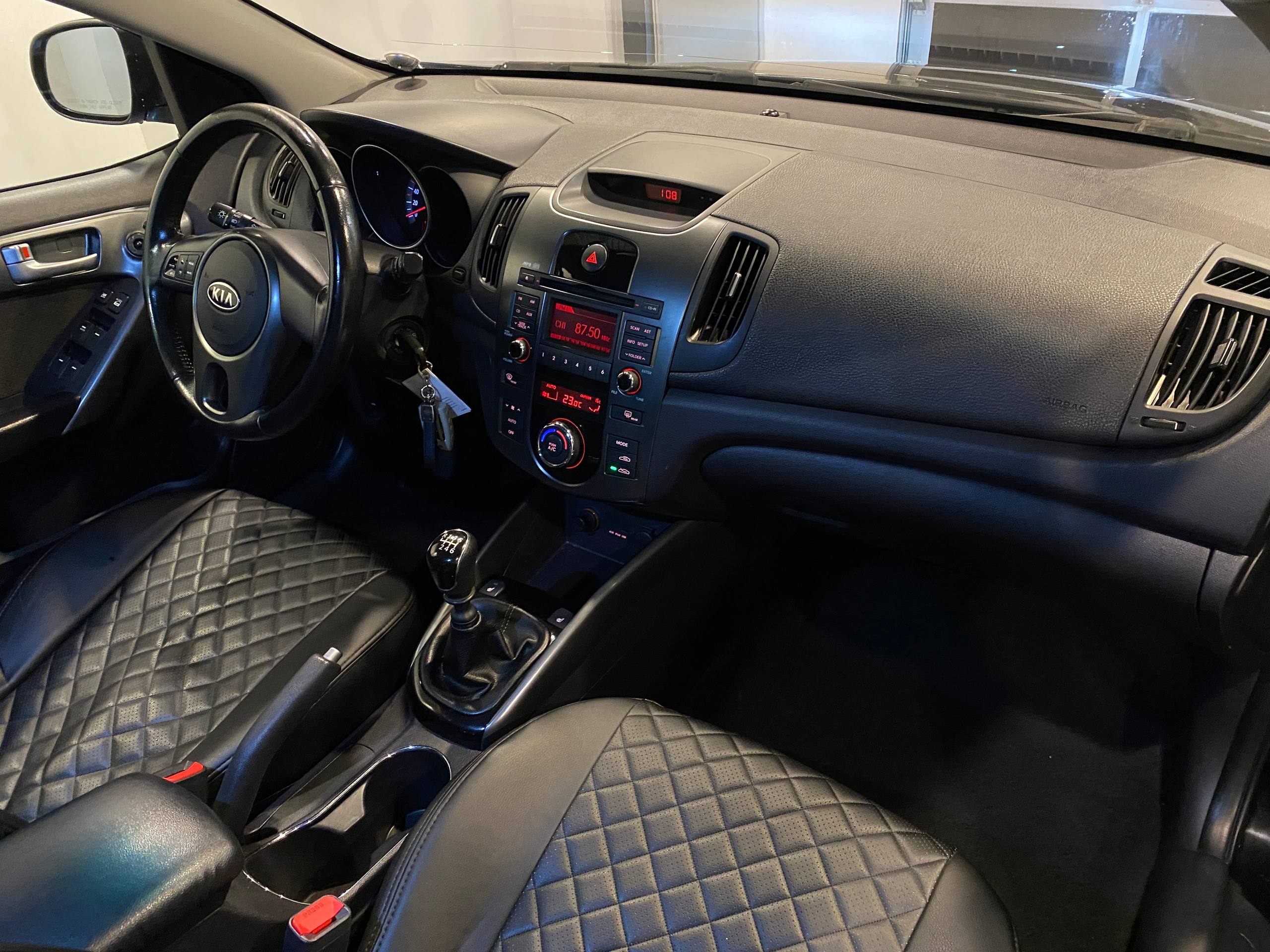 KIA CERATO