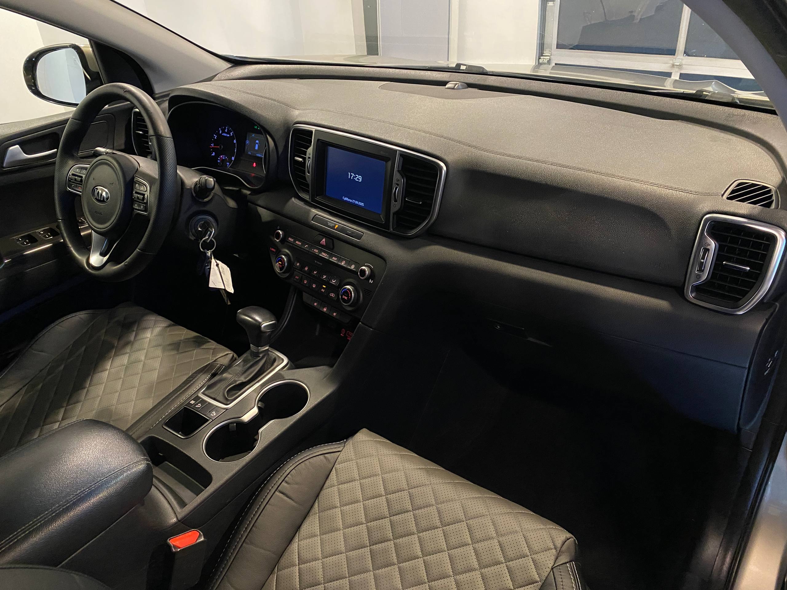 KIA SLS