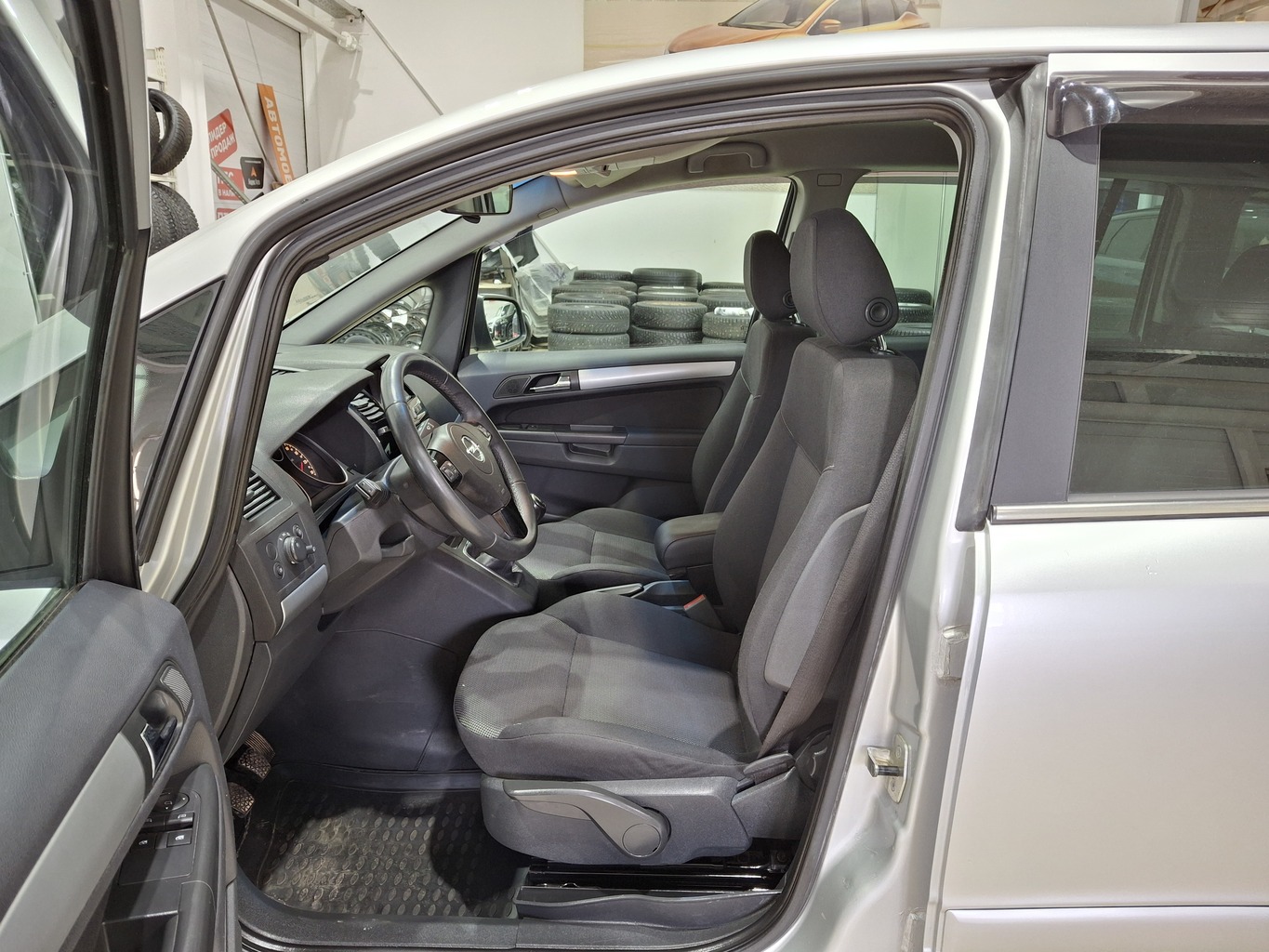 OPEL ZAFIRA