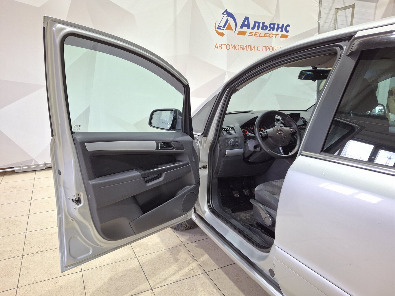 OPEL ZAFIRA