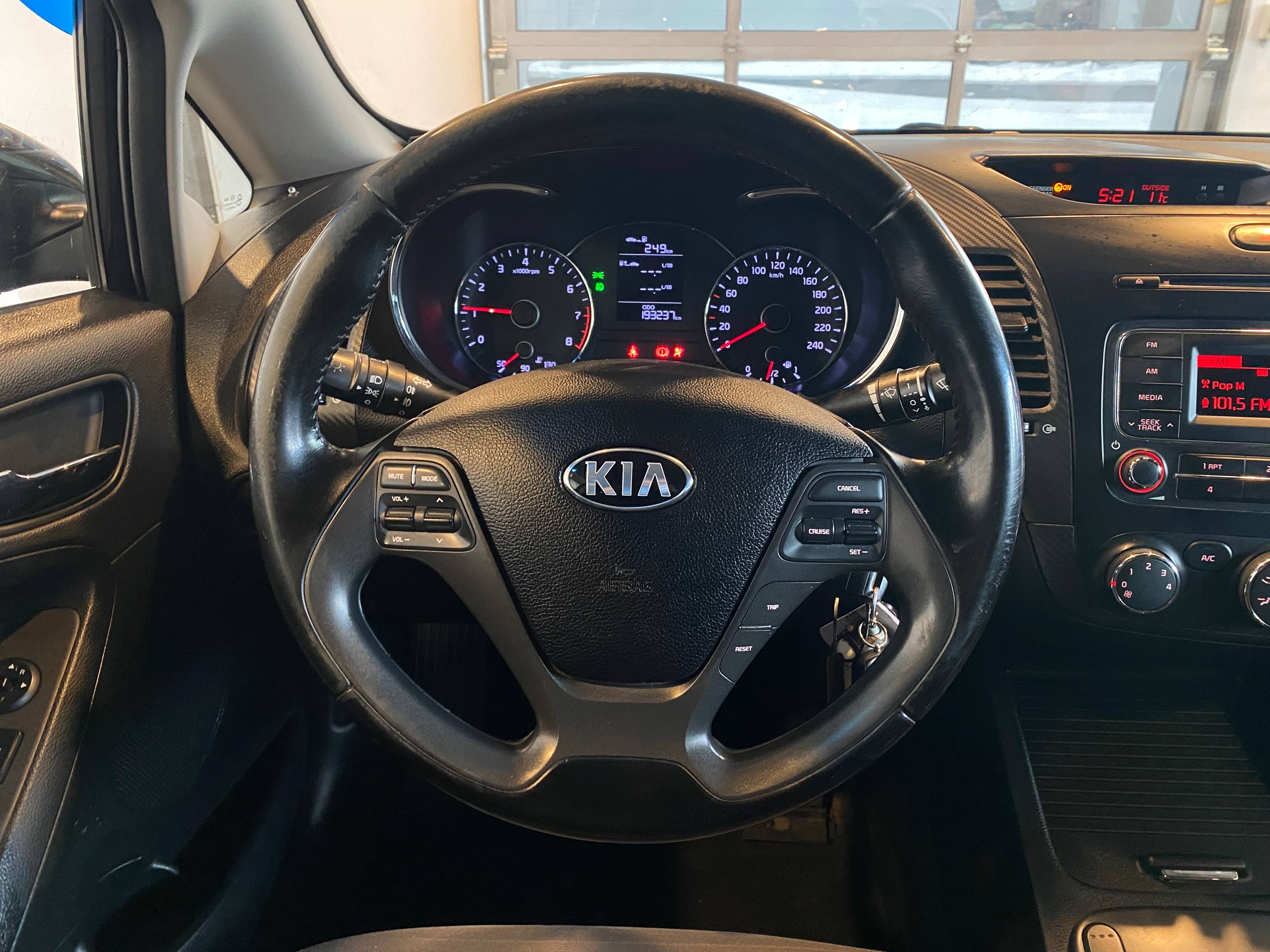 KIA CERATO