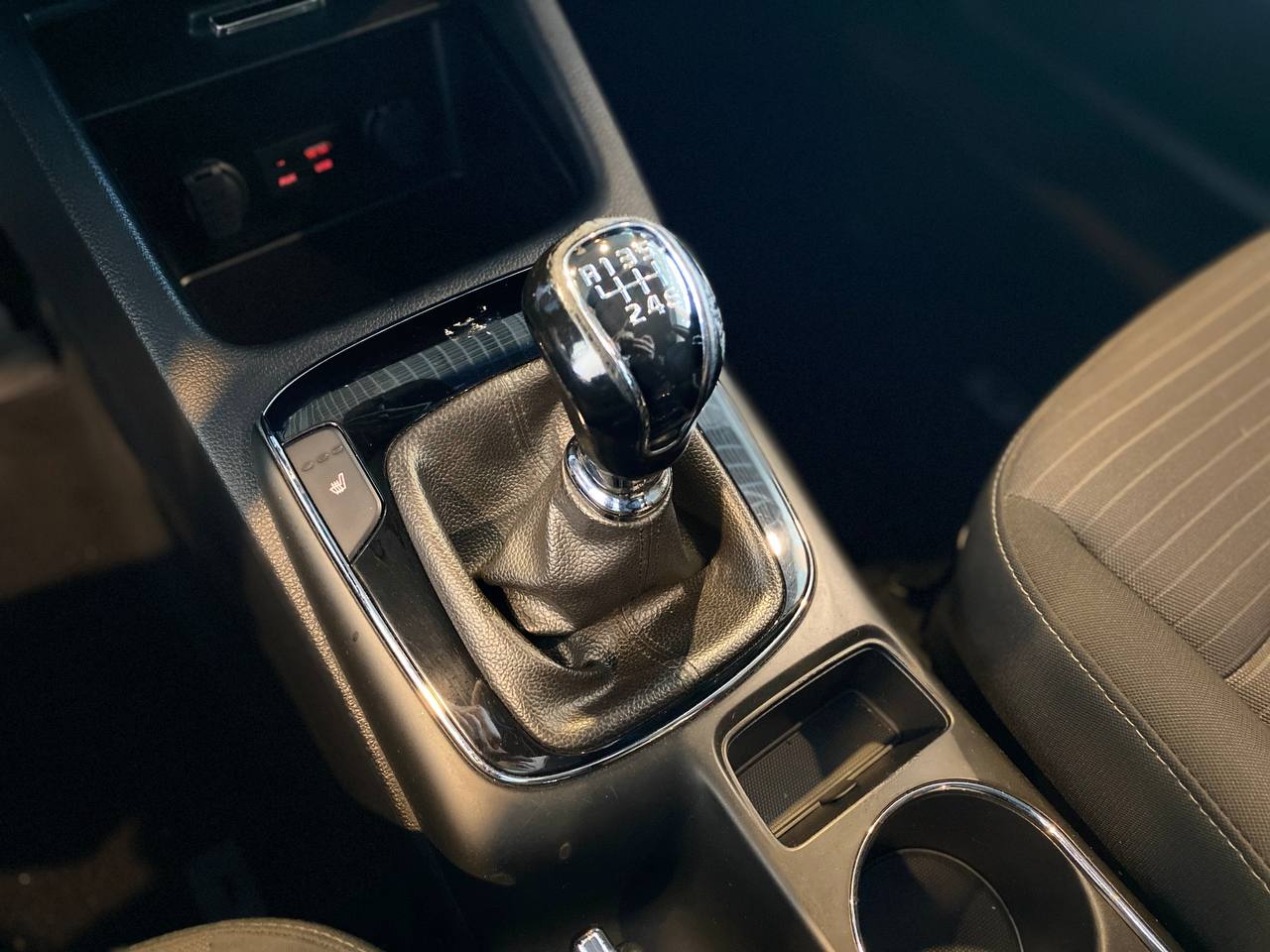KIA CERATO