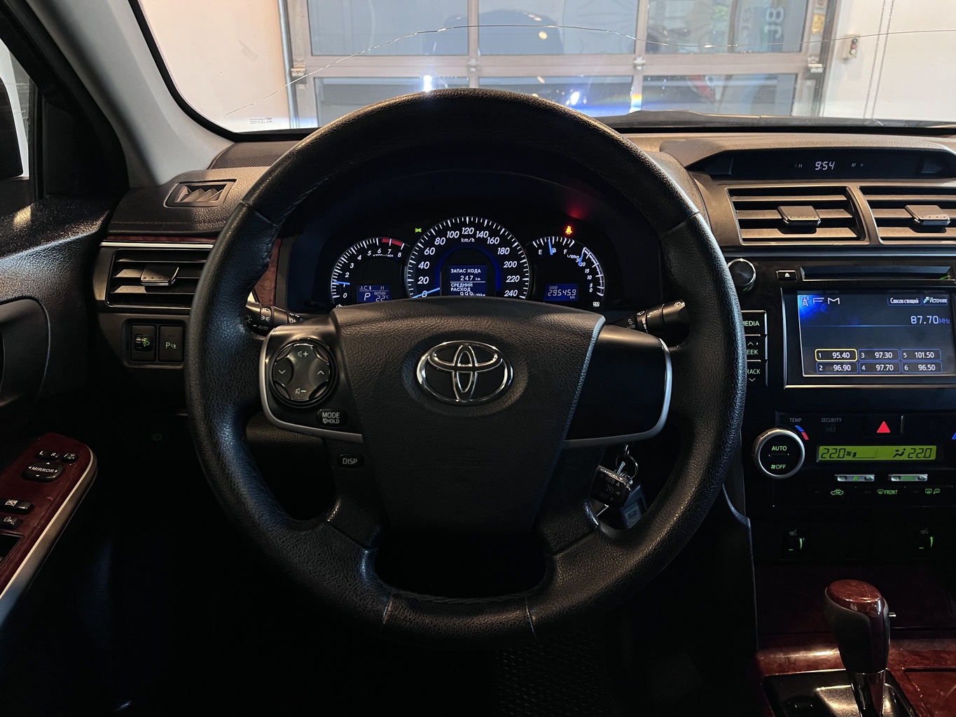 TOYOTA CAMRY