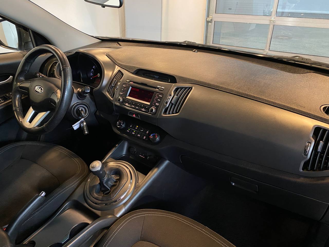 KIA SPORTAGE S