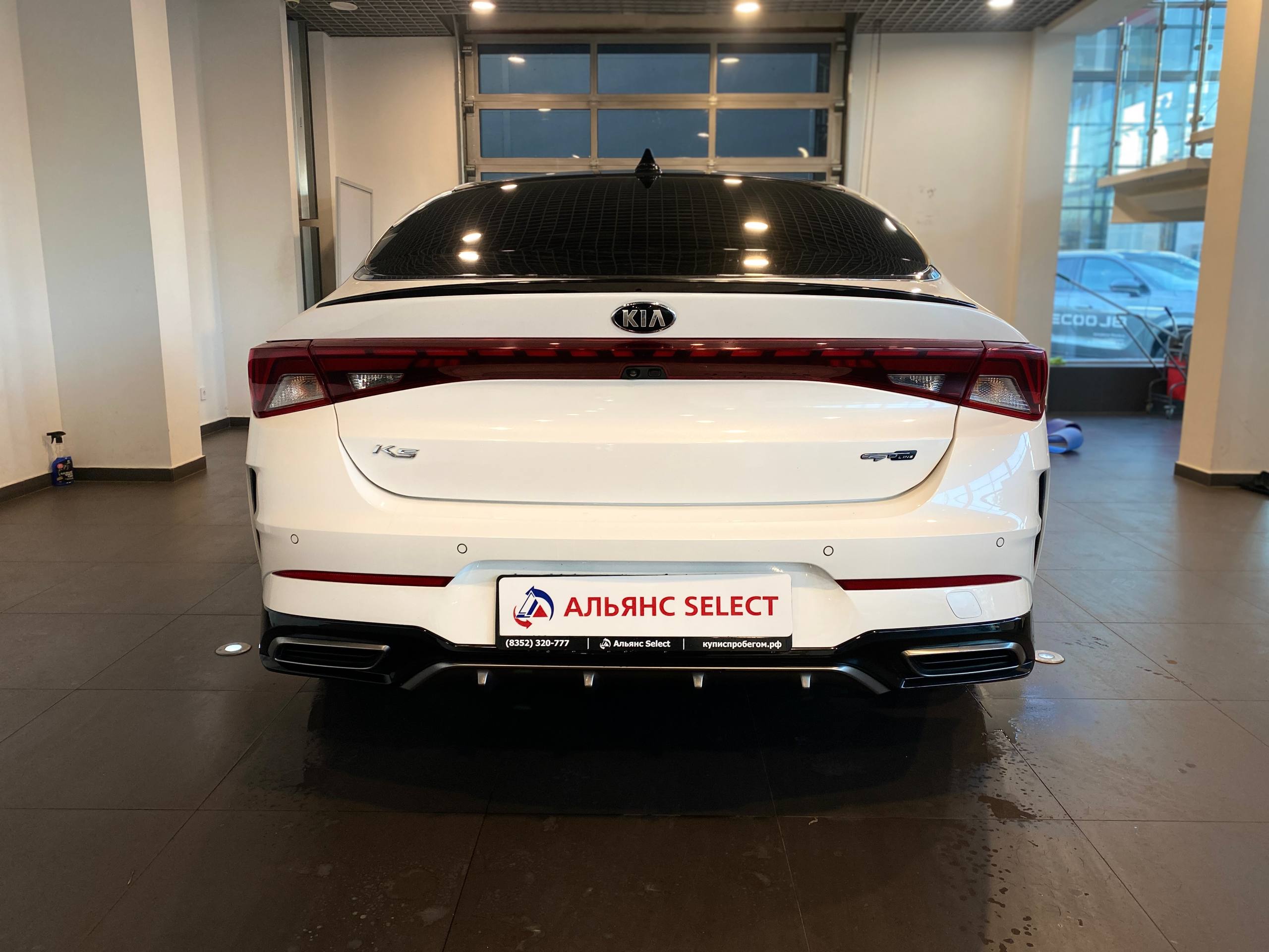 KIA K5