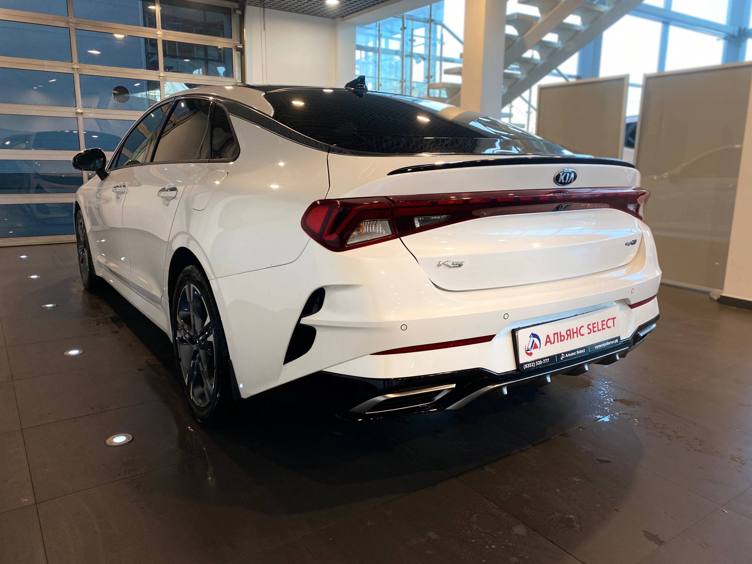 KIA K5