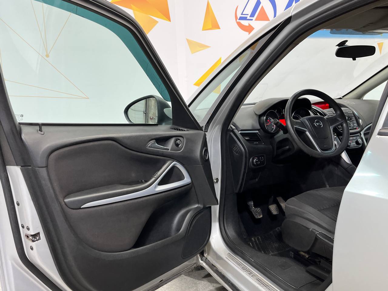 OPEL ZAFIRA