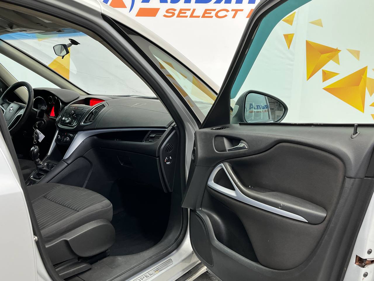 OPEL ZAFIRA