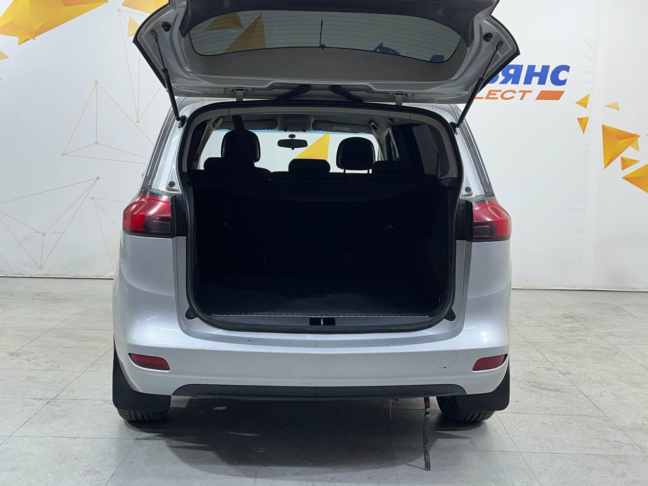 OPEL ZAFIRA