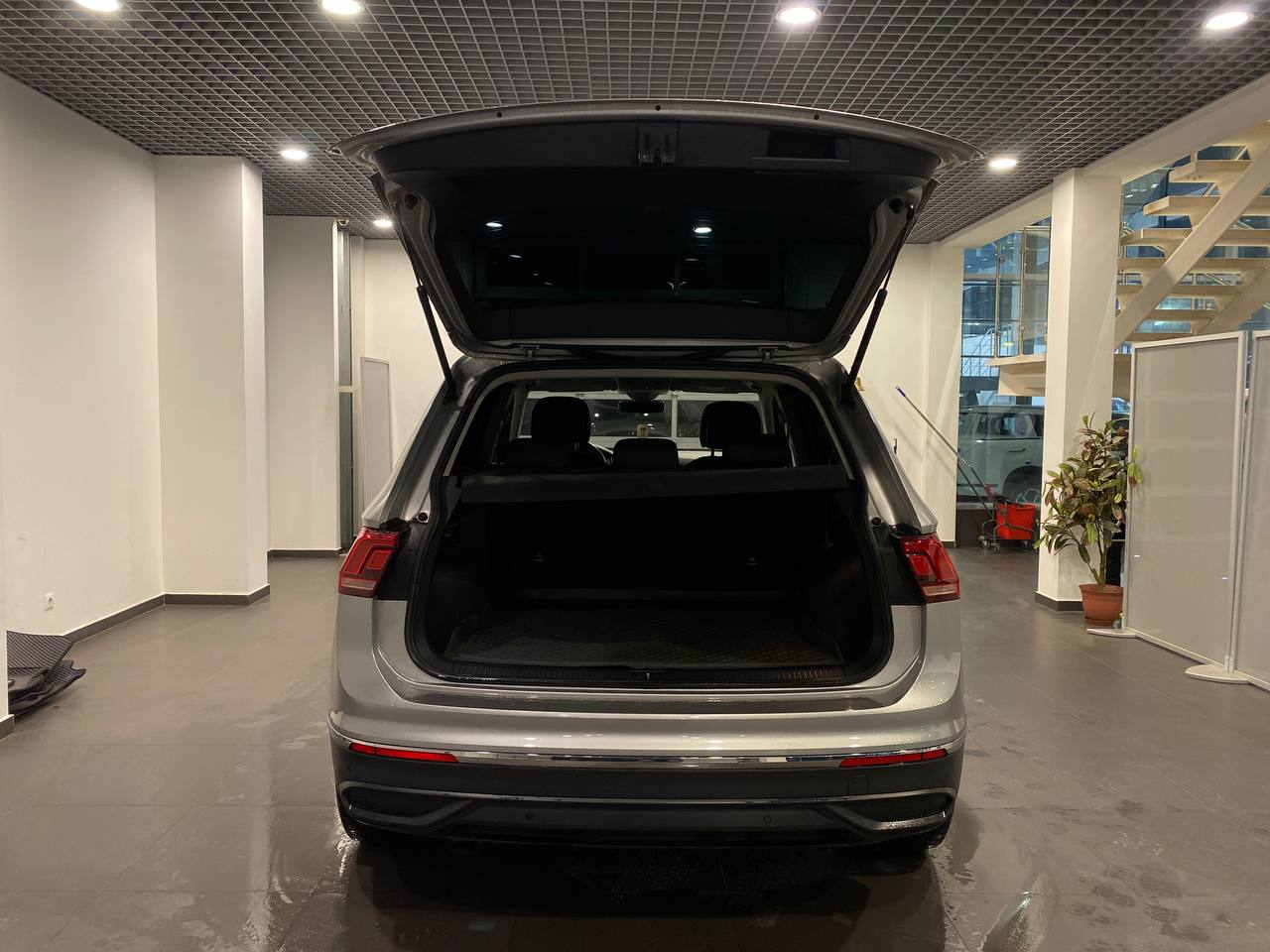 VOLKSWAGEN TIGUAN NEW