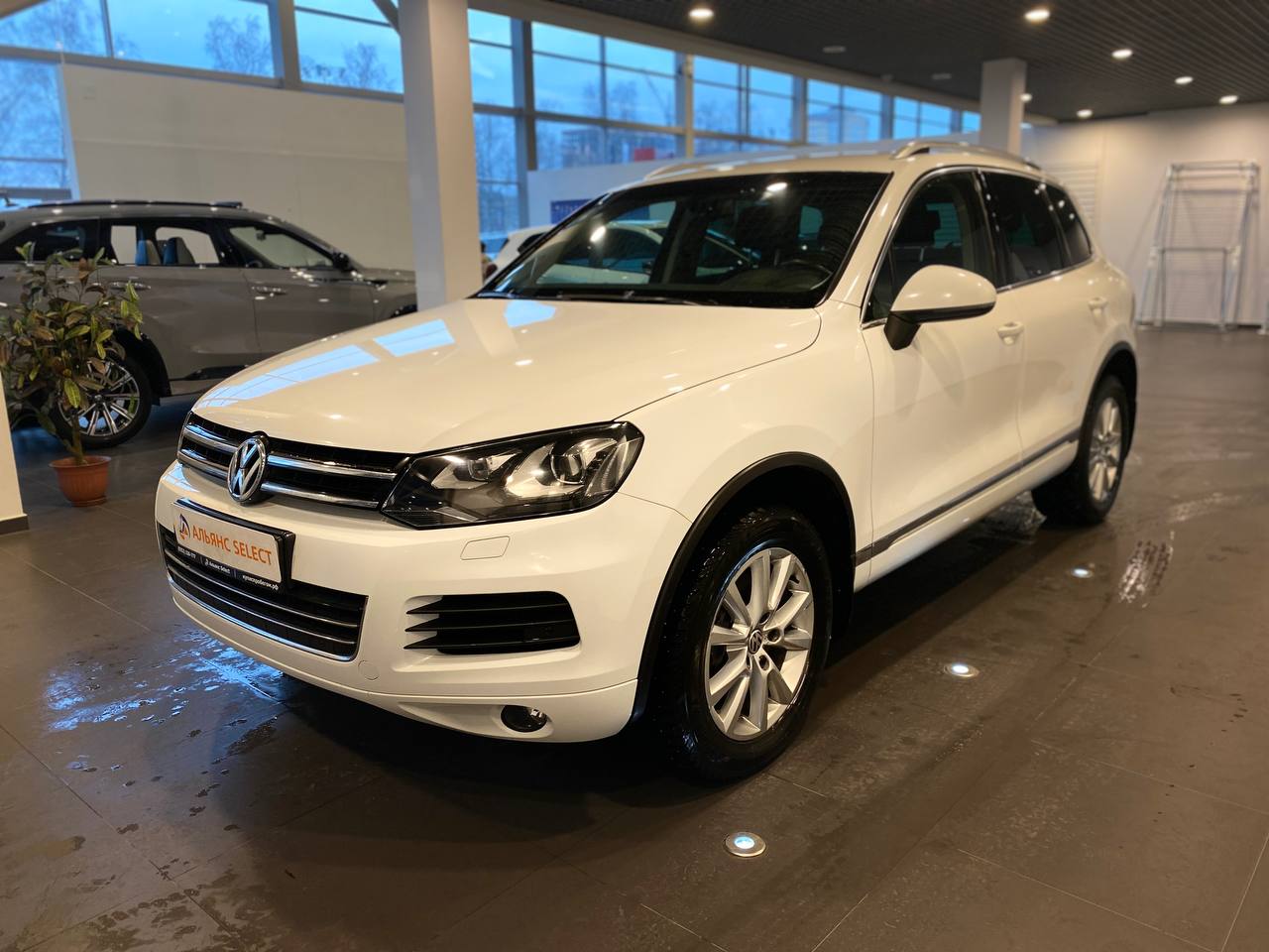 VOLKSWAGEN TOUAREG