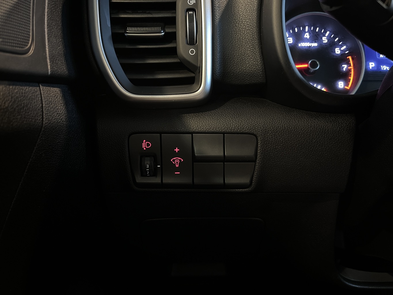 KIA SPORTAGE QL