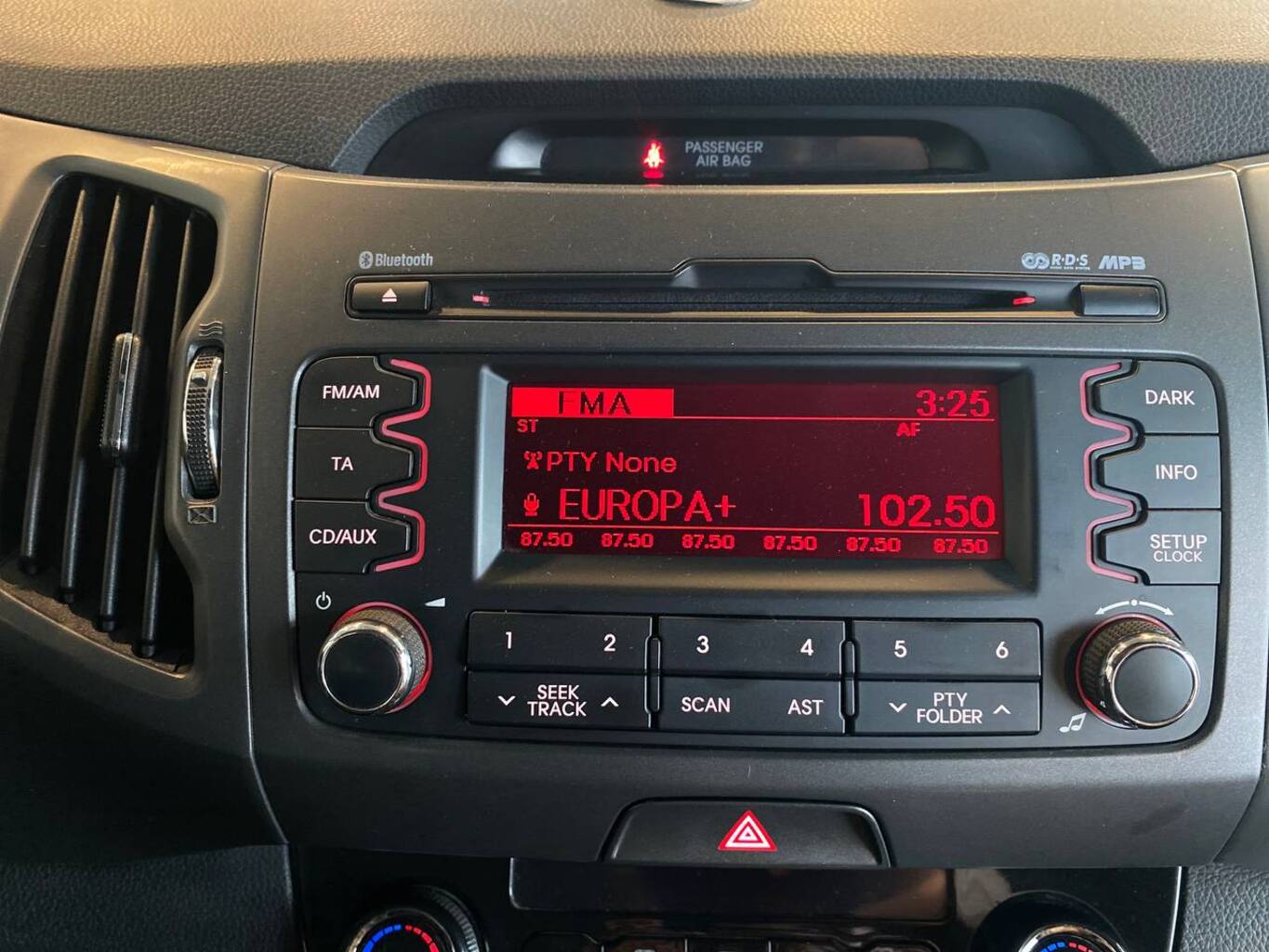 KIA SPORTAGE S