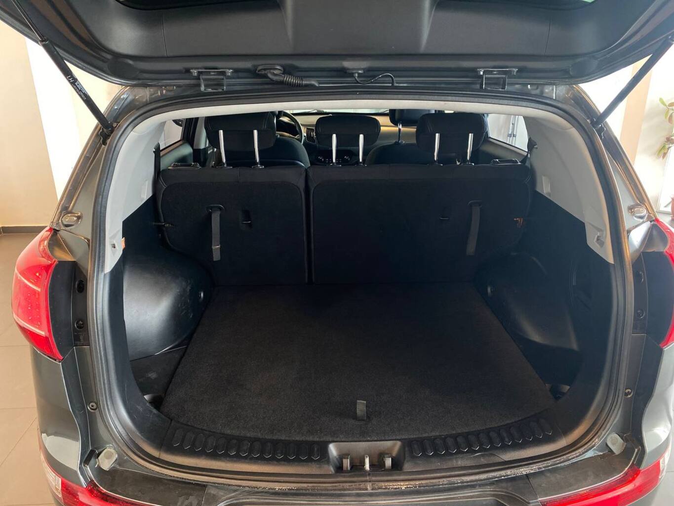 KIA SPORTAGE S