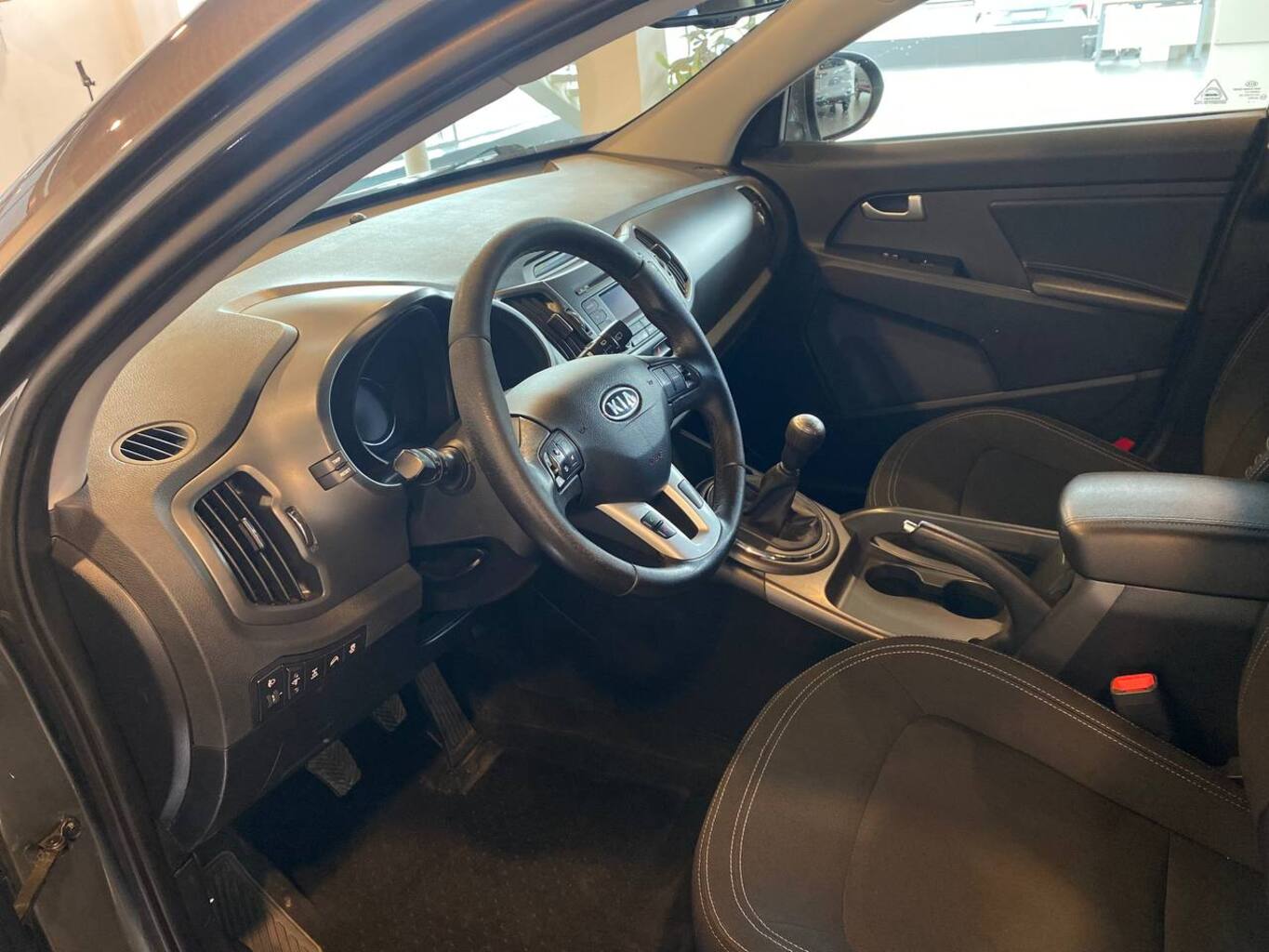 KIA SPORTAGE S