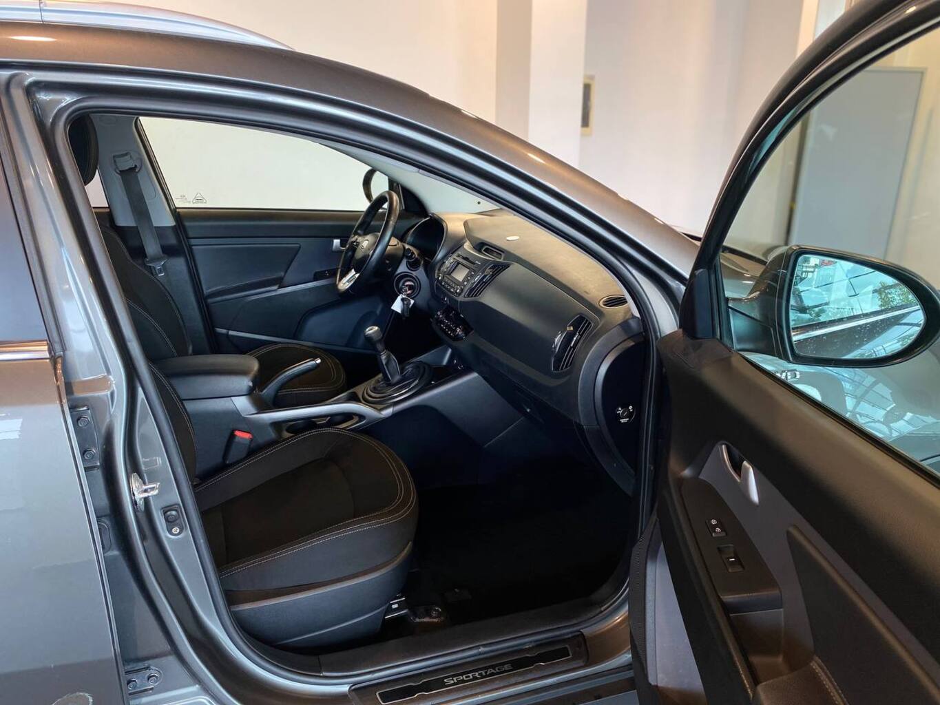 KIA SPORTAGE S