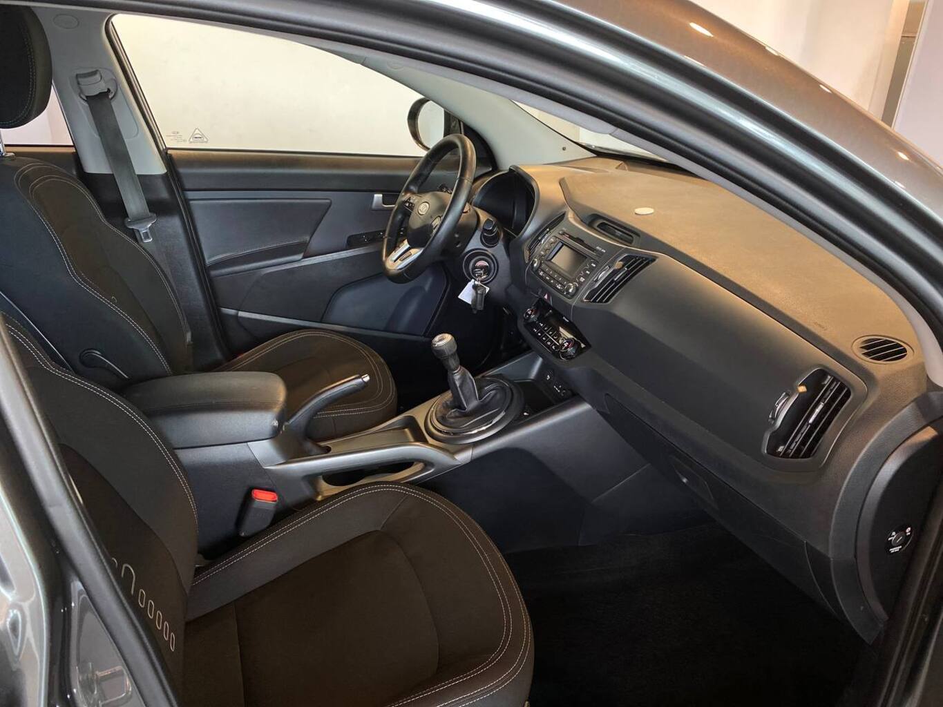 KIA SPORTAGE S