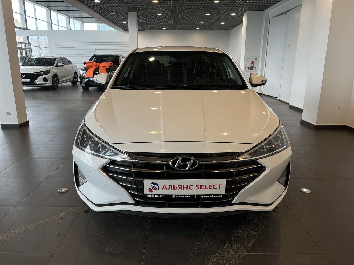 HYUNDAI ELANTRA