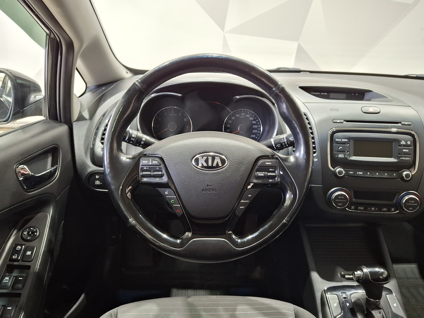 KIA CERATO