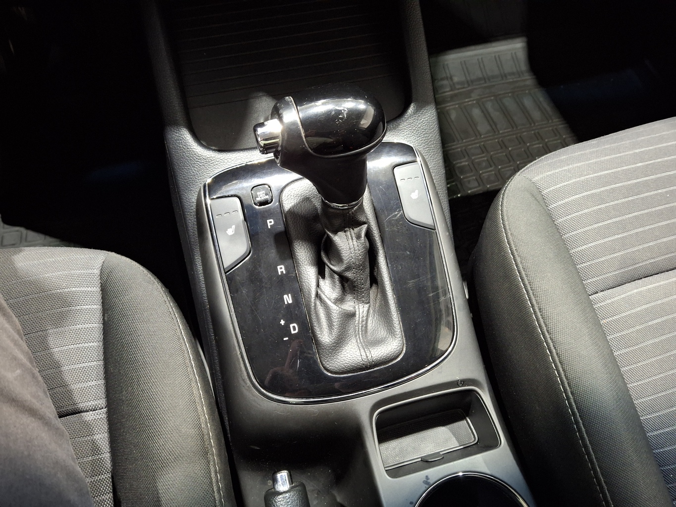 KIA CERATO