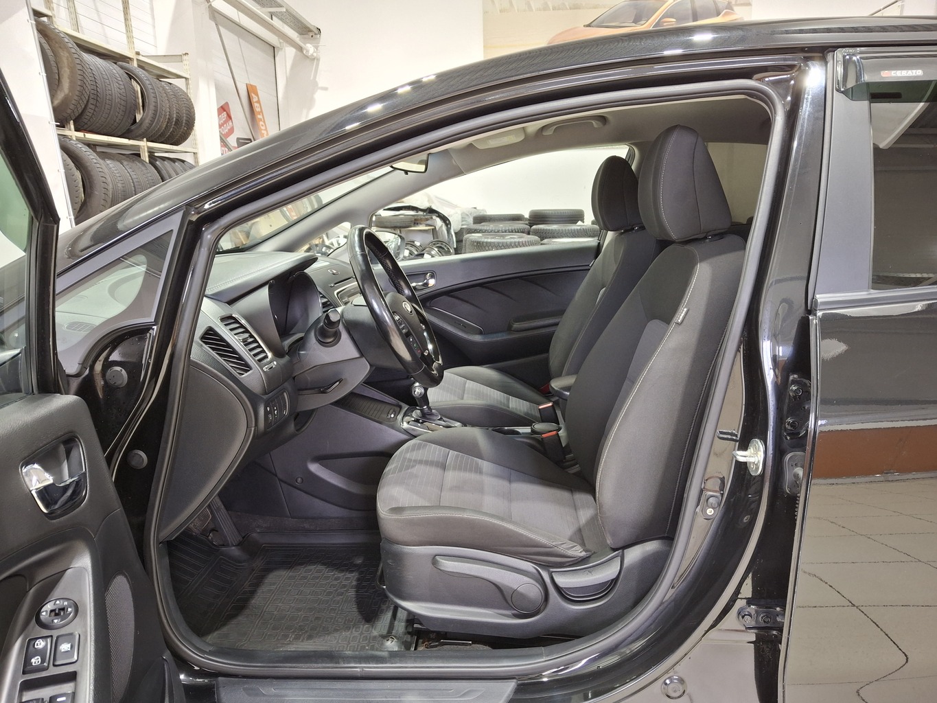 KIA CERATO