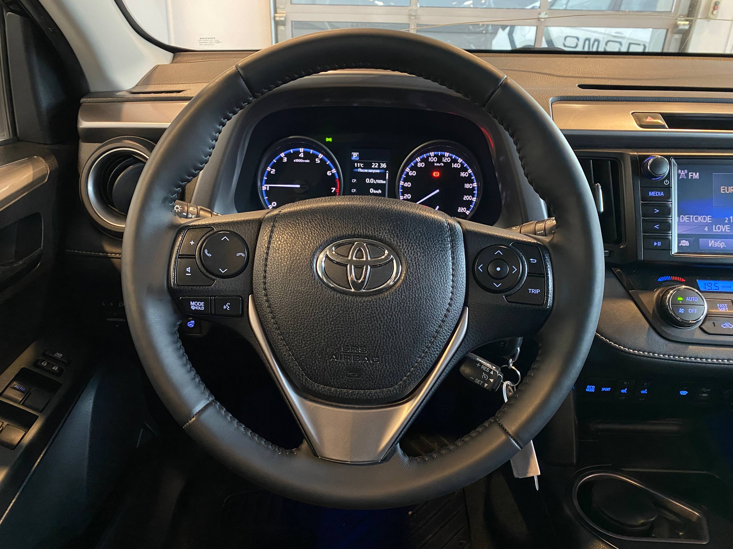 TOYOTA RAV4