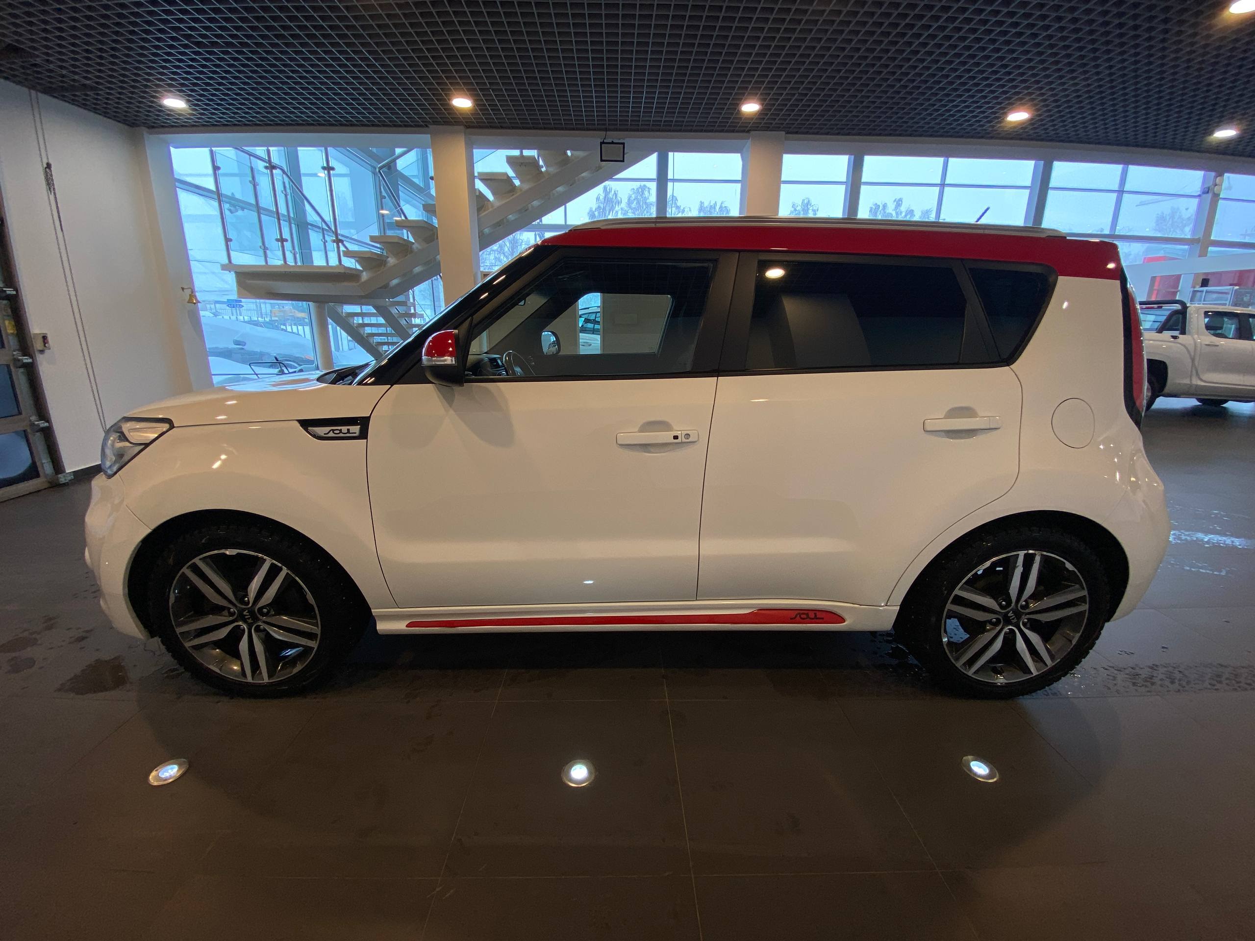 KIA SOUL