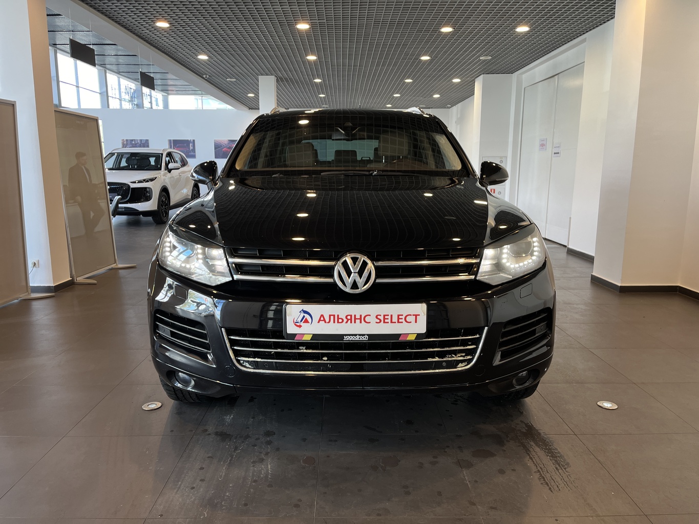 VOLKSWAGEN TOUAREG
