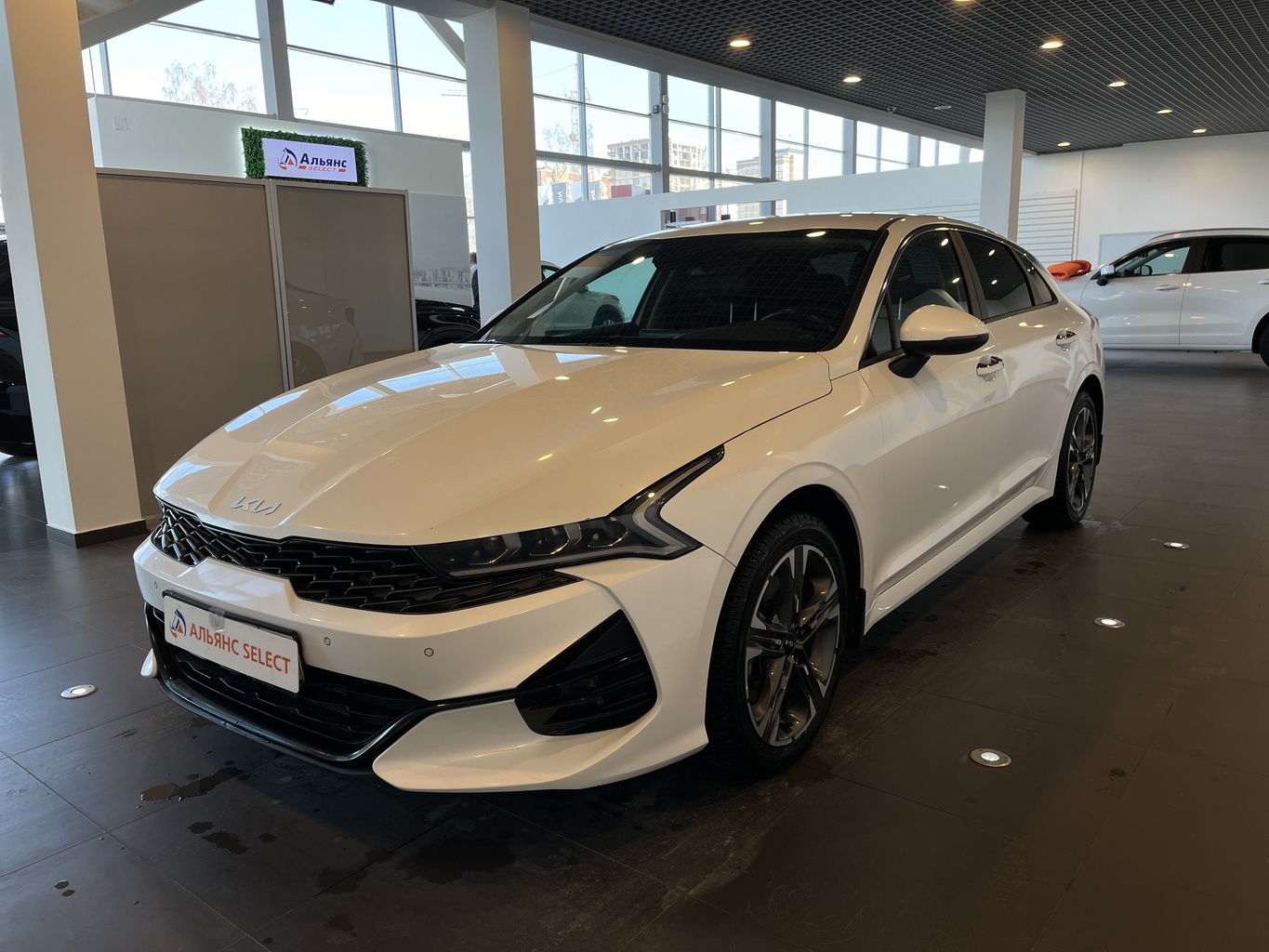 KIA K5