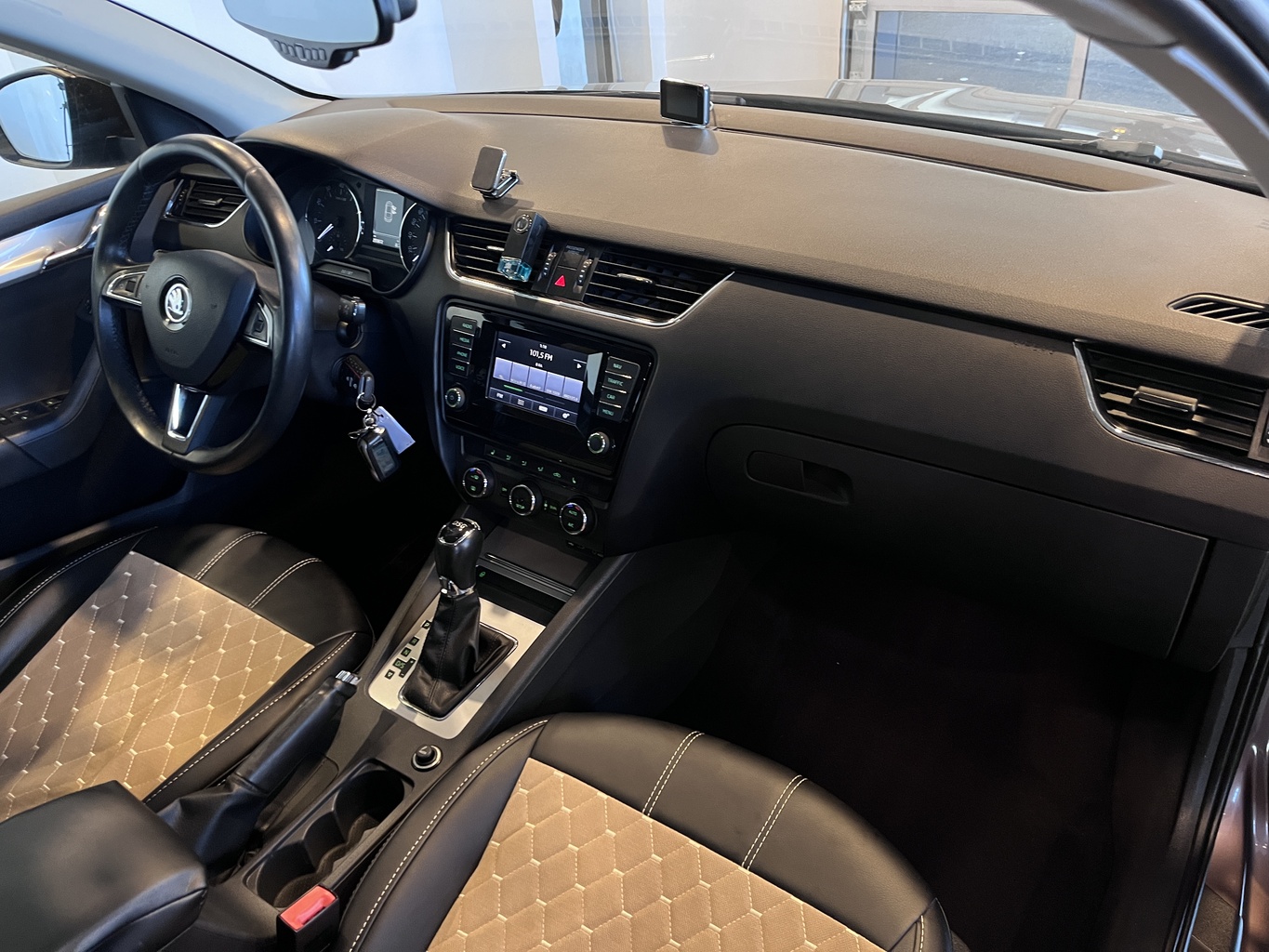 SKODA OKTAVIA