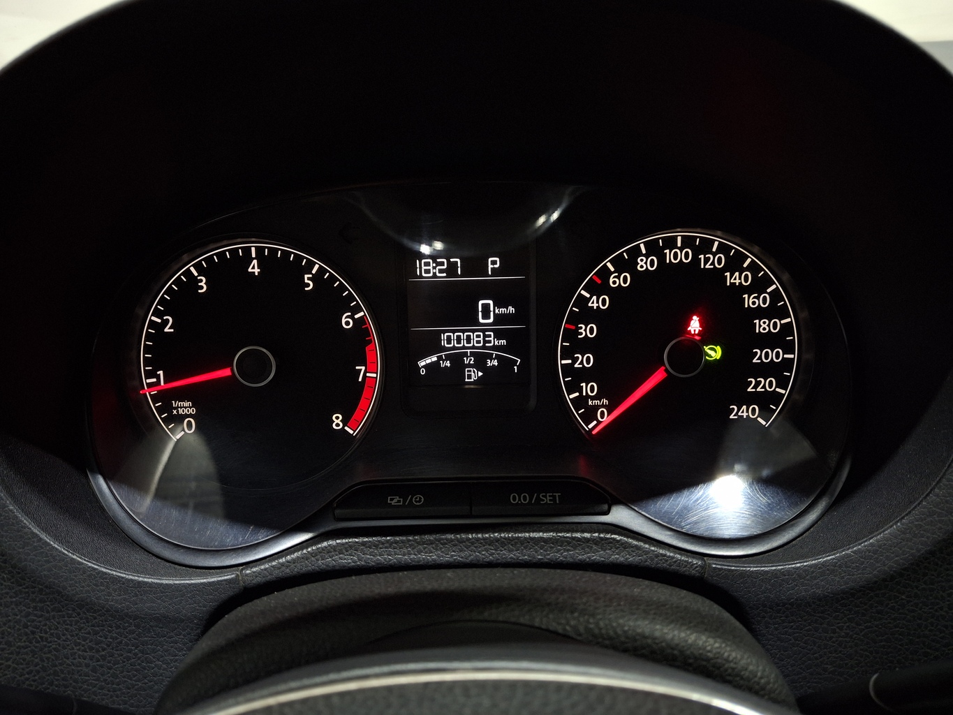 VOLKSWAGEN POLO