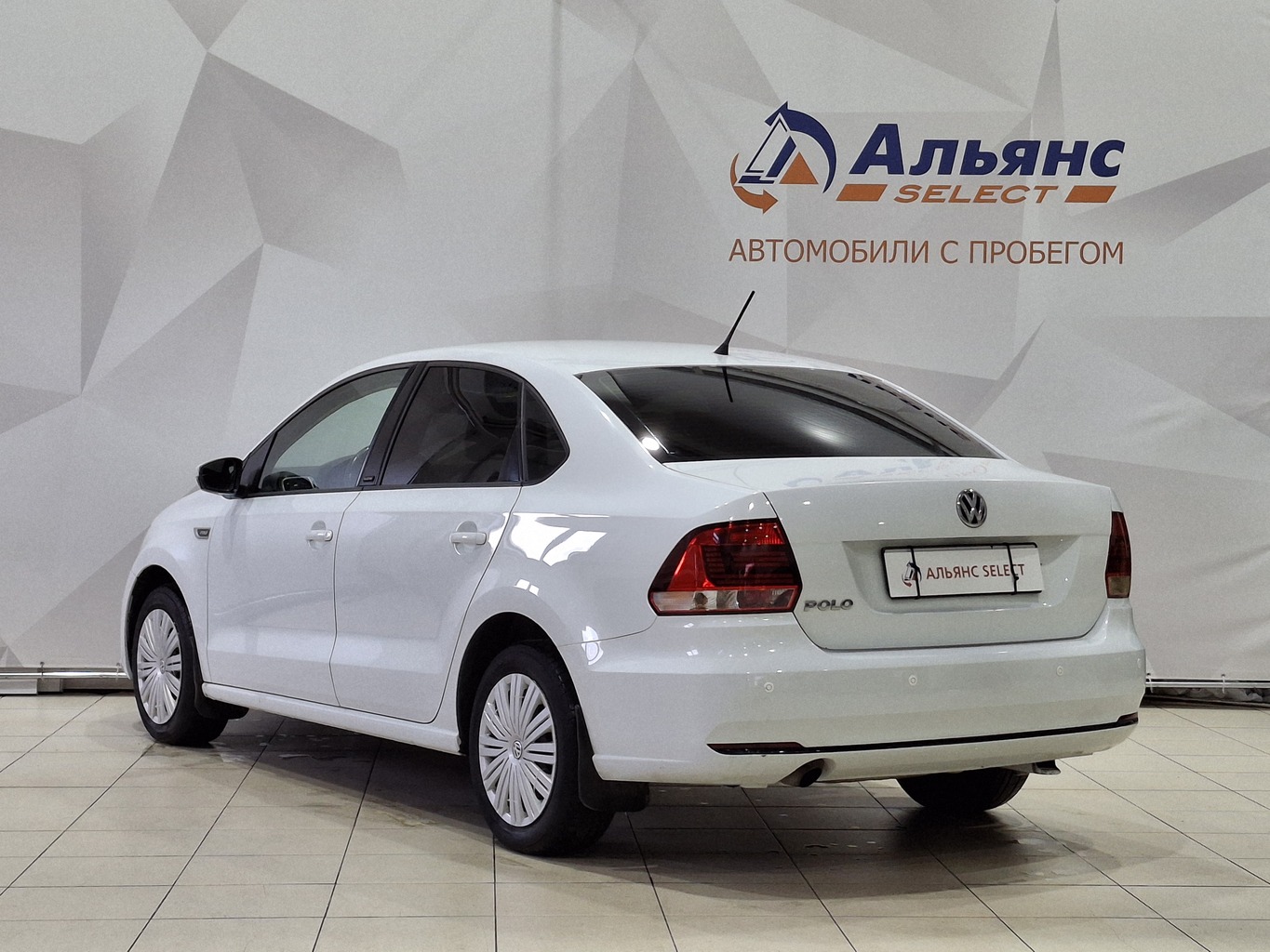 VOLKSWAGEN POLO
