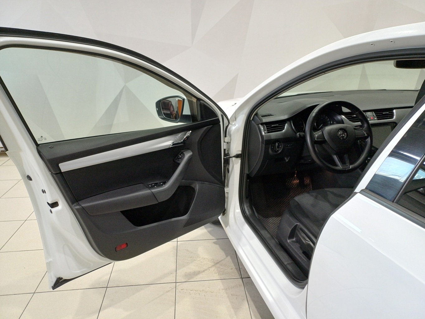 SKODA OKTAVIA